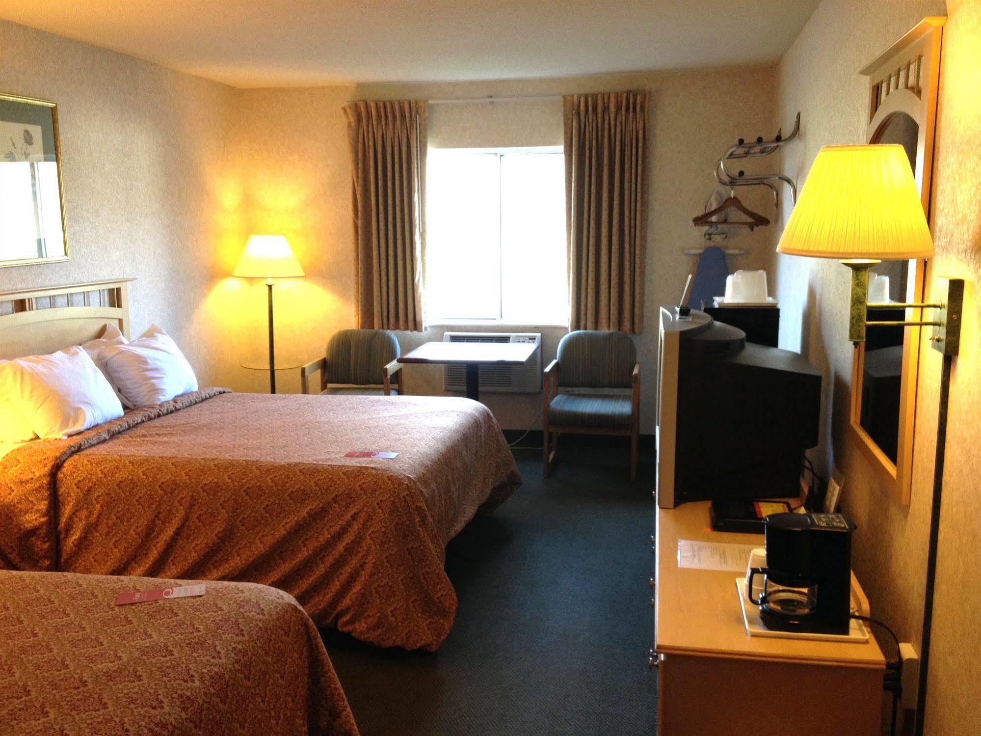 Econo Lodge Painted Post - Corning Екстер'єр фото