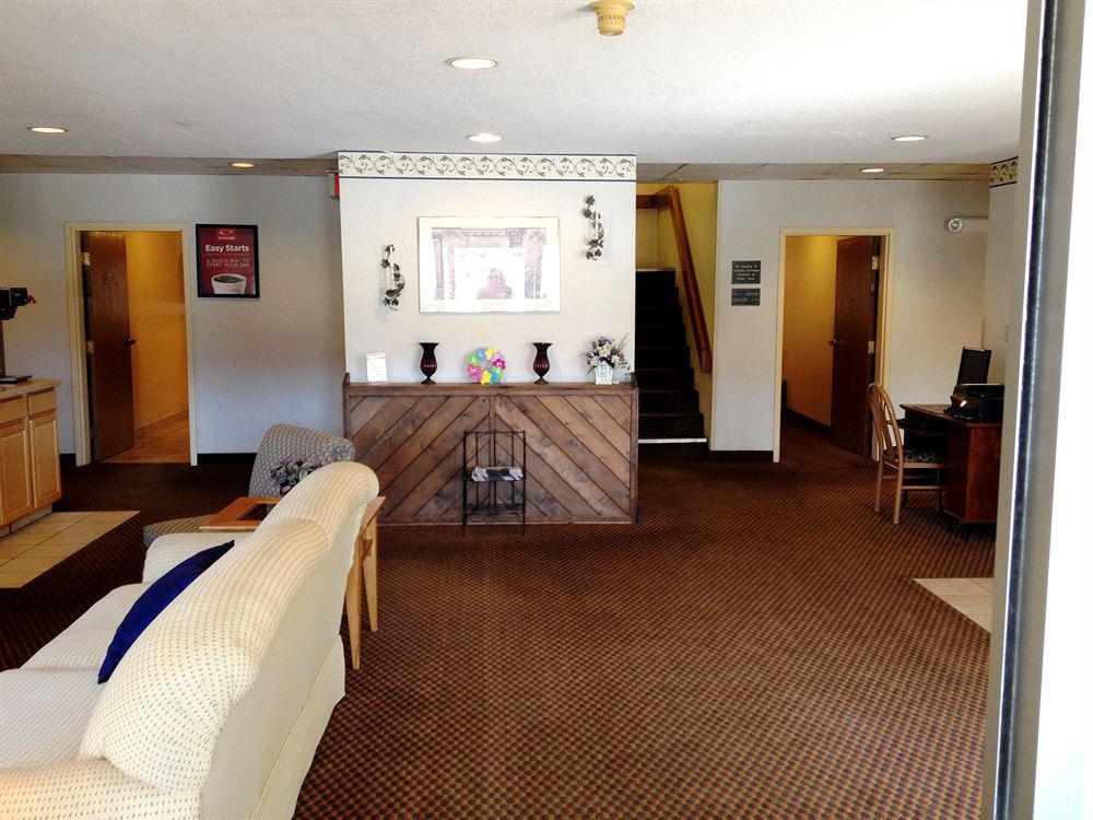 Econo Lodge Painted Post - Corning Екстер'єр фото